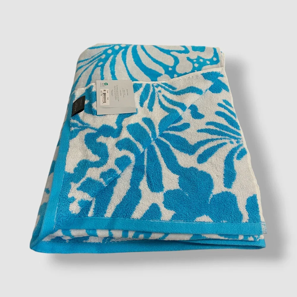 Aqua Home Blue Floral Beach Towel - 40 in x 70